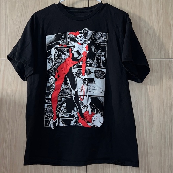 Harley Quinn - Picture 2 of 2